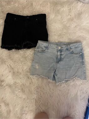 Cat & Jack Two-Pack Women's Denim Shorts in Black and Light Blue